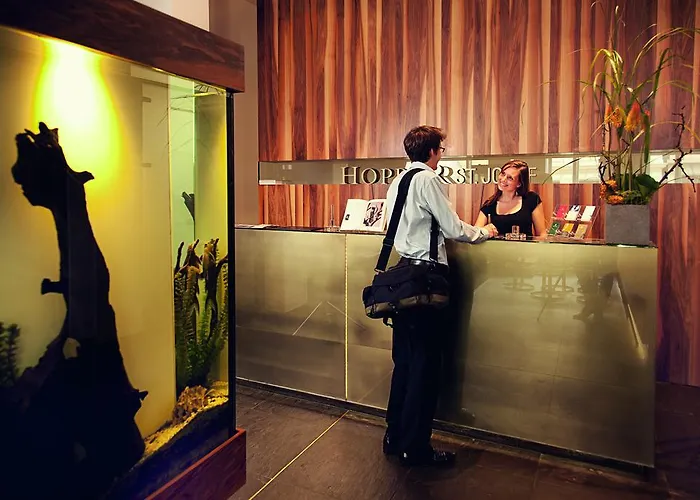 Hopper St. Josef Otel 4*