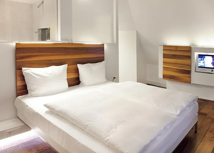 Otel Hopper St. Josef