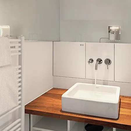 Hopper St. Josef Szálloda 4*