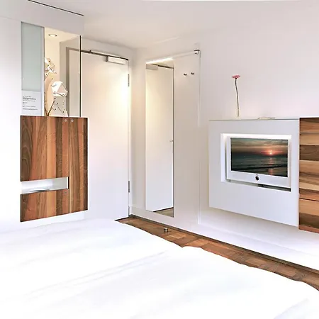 Hopper St. Josef Szálloda Köln