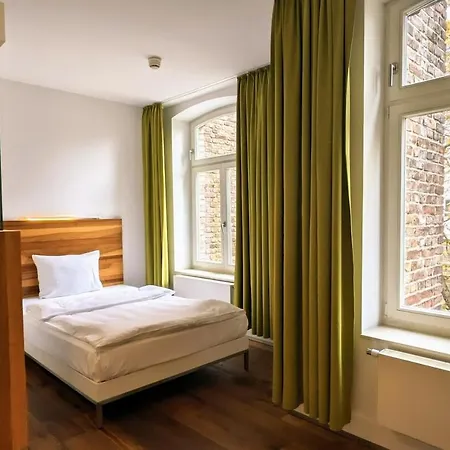 Hopper St. Josef 4* Köln