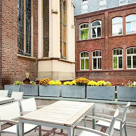 Szálloda Hopper St. Josef Köln