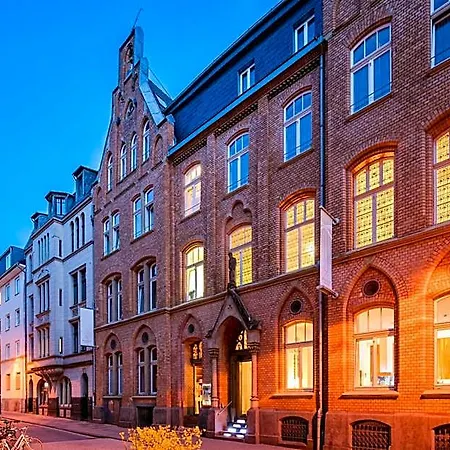 Hopper St. Josef, Worldhotels Crafted Отель 4*