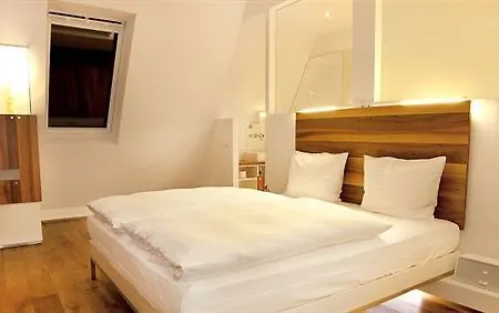 Hopper St. Josef Köln