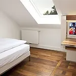 Otel Hopper St. Josef Köln